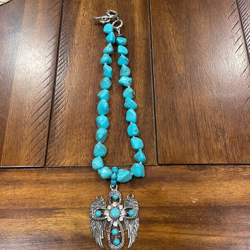 Cross/Wing necklace